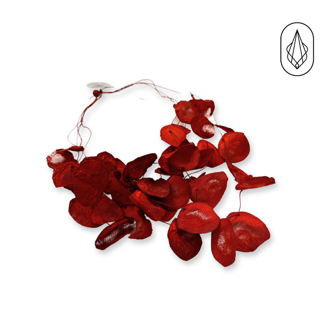 Petals necklace