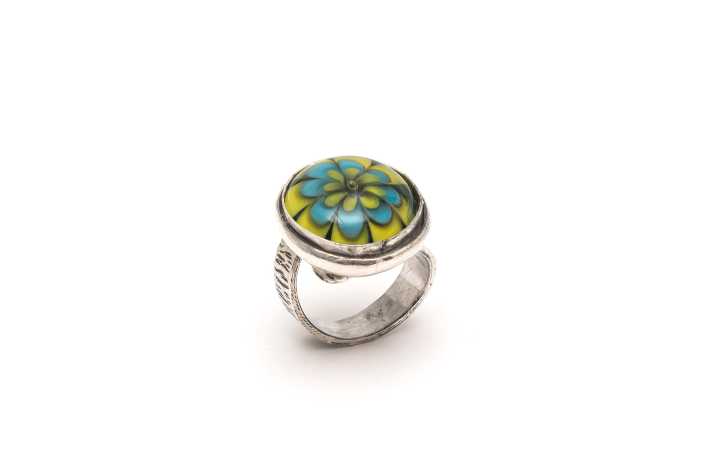Blooming ring