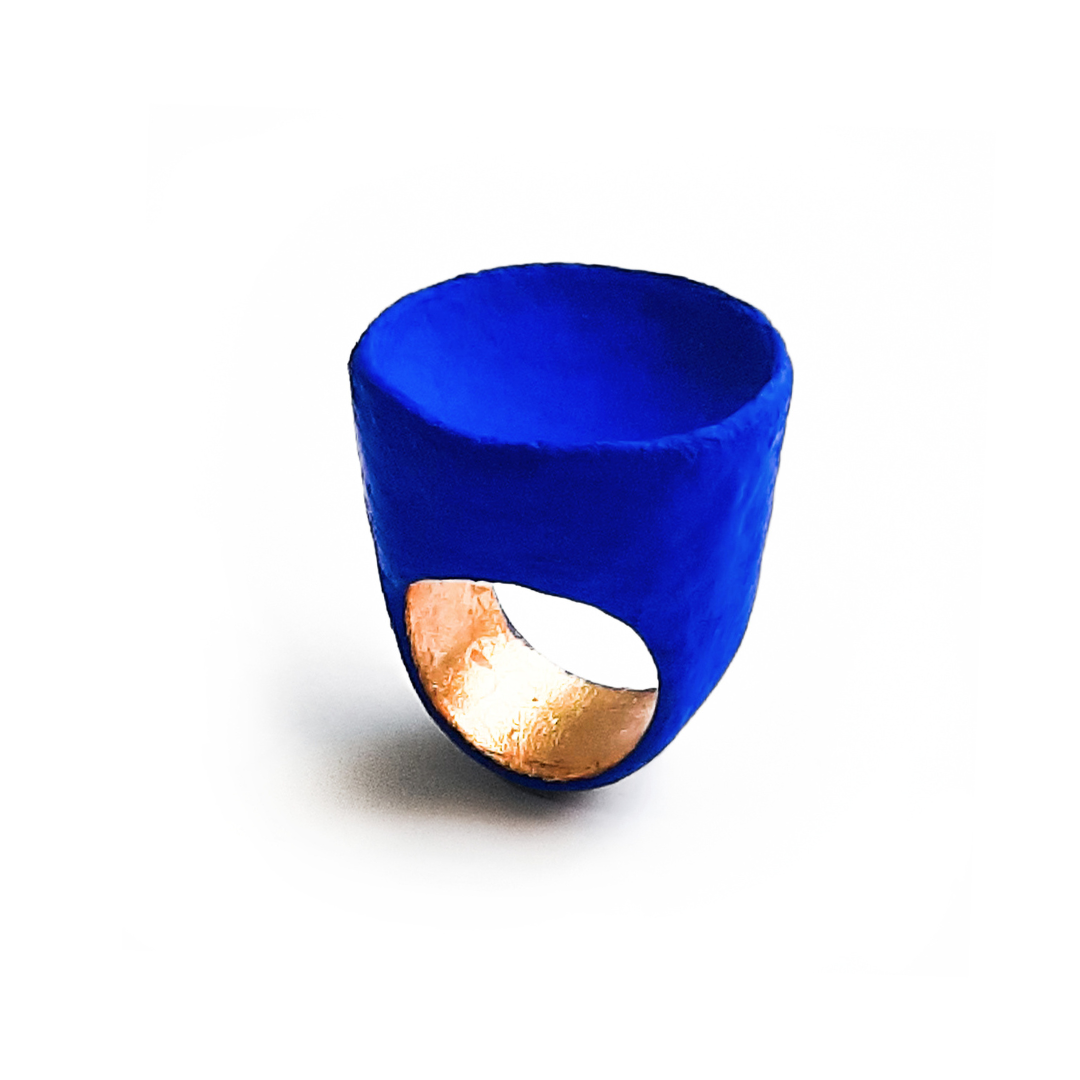 Kapoor blue ring