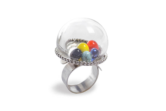 Anello con capsula