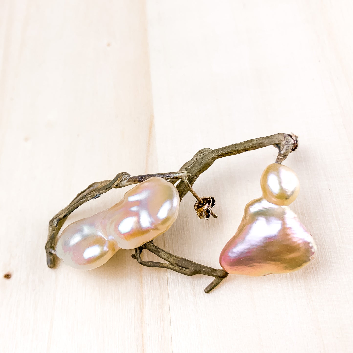 Creatura cristallina Orecchini con perle barocche