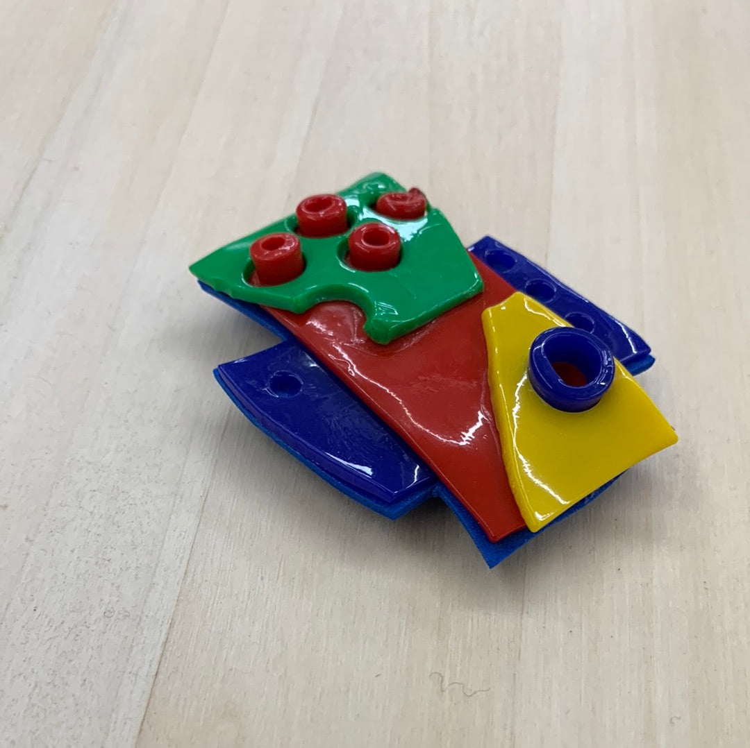 Brooch Abstract figure